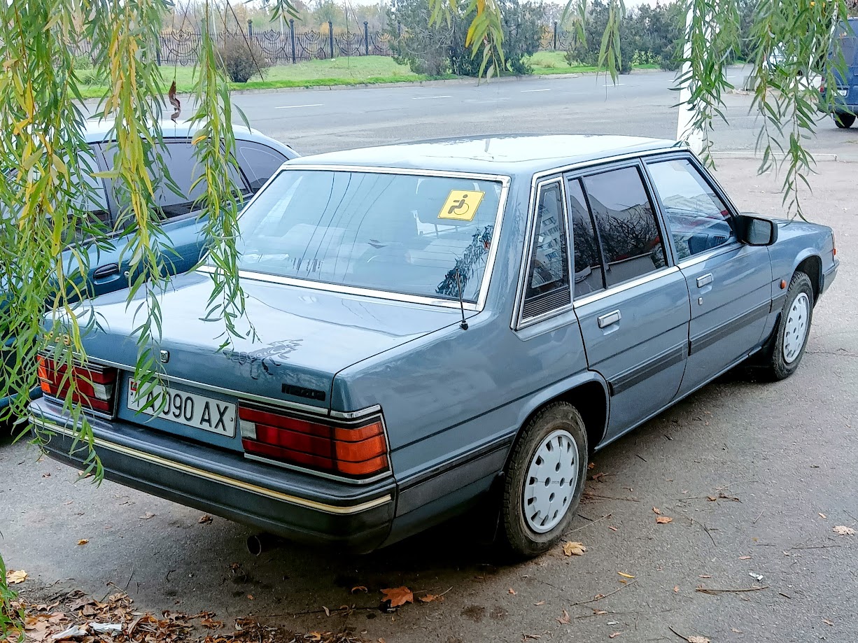 A 090 AX, Mazda 929 3rd gen Sedan (HB), 1982–1986