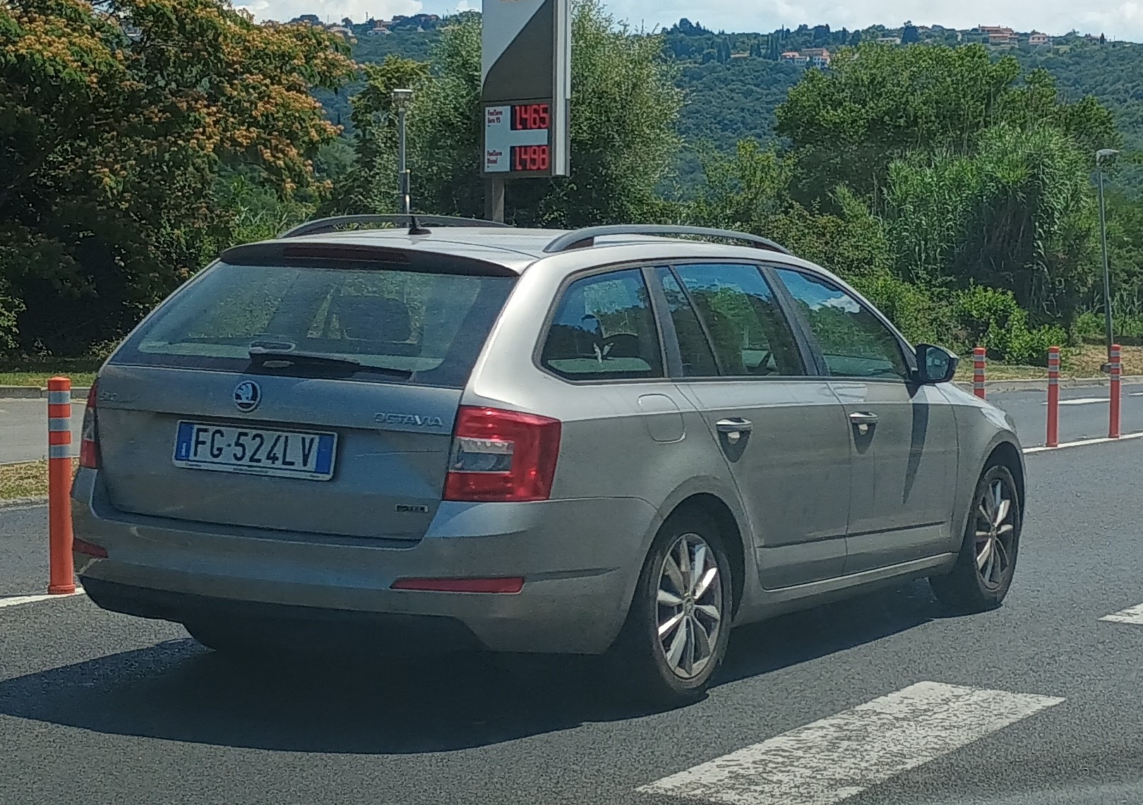 FG 524 LV, Skoda Octavia 