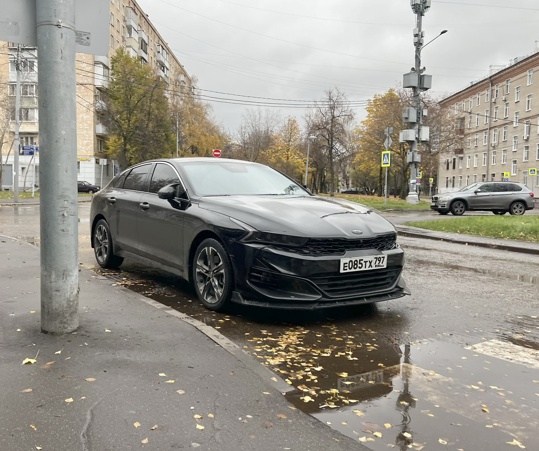 е 085 тх 797, Kia K5 