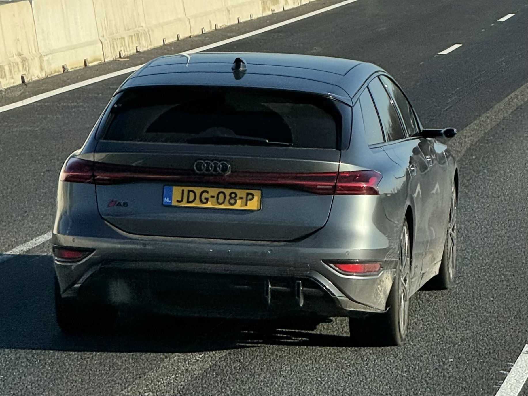 JDG-08-P, Audi A6 6th gen e-tron Avant, 2024–