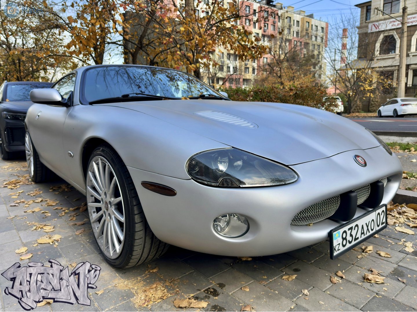 832 AXO 02, Jaguar XK 