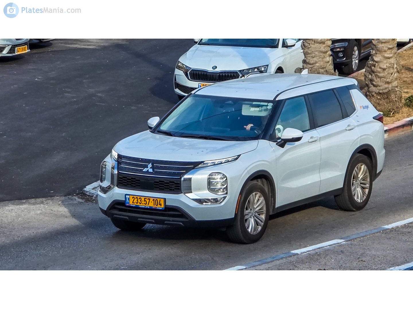 233-57-104, Mitsubishi Outlander 4th gen (GM/ZN/ZM), 2021–