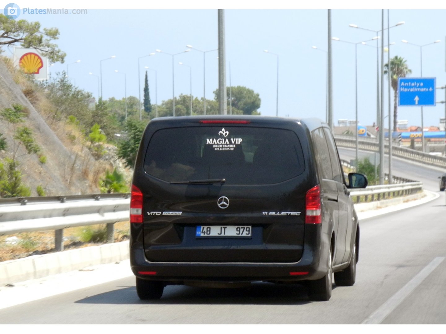 48 JT 979, Mercedes-Benz Vito 