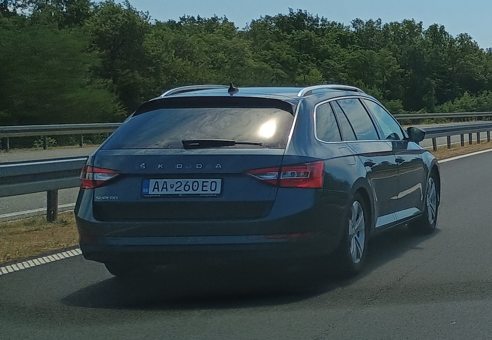 AA 260EO, Skoda Superb 