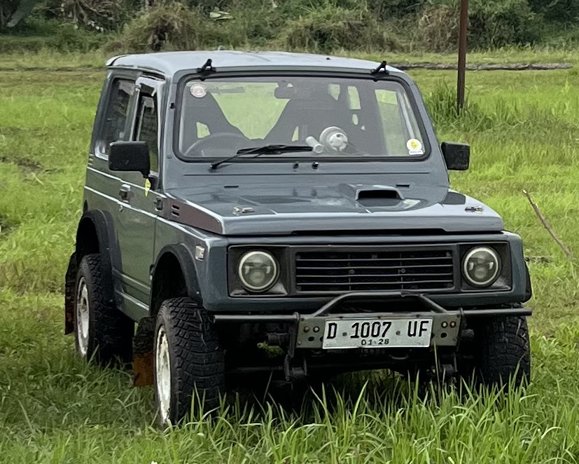 D 1007 UF, Suzuki Jimny 2nd gen (SJ/JA/JB), 1981–1998