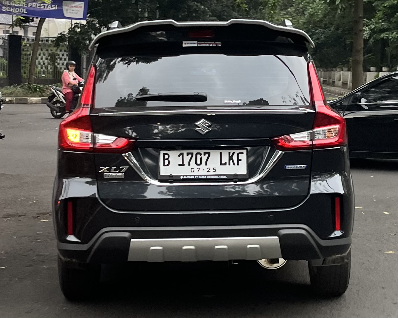 B 1707 LKF, Suzuki XL7 Ertiga-based Crossover (NC), 2020–