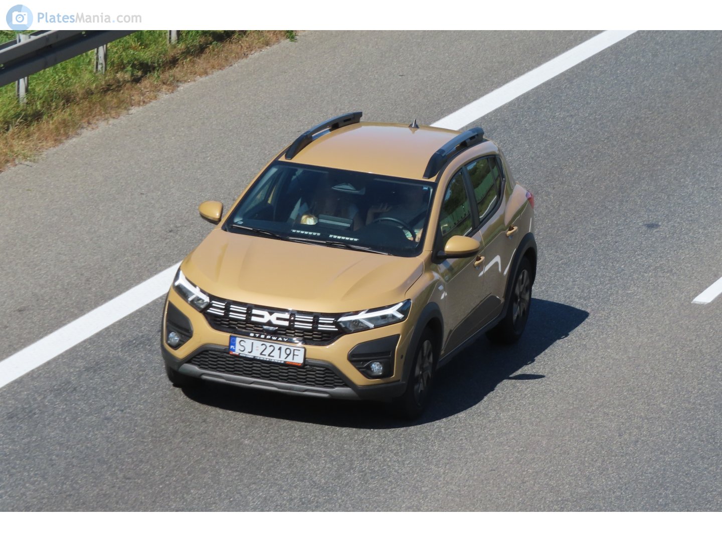 SJ 2219F, Dacia Sandero 