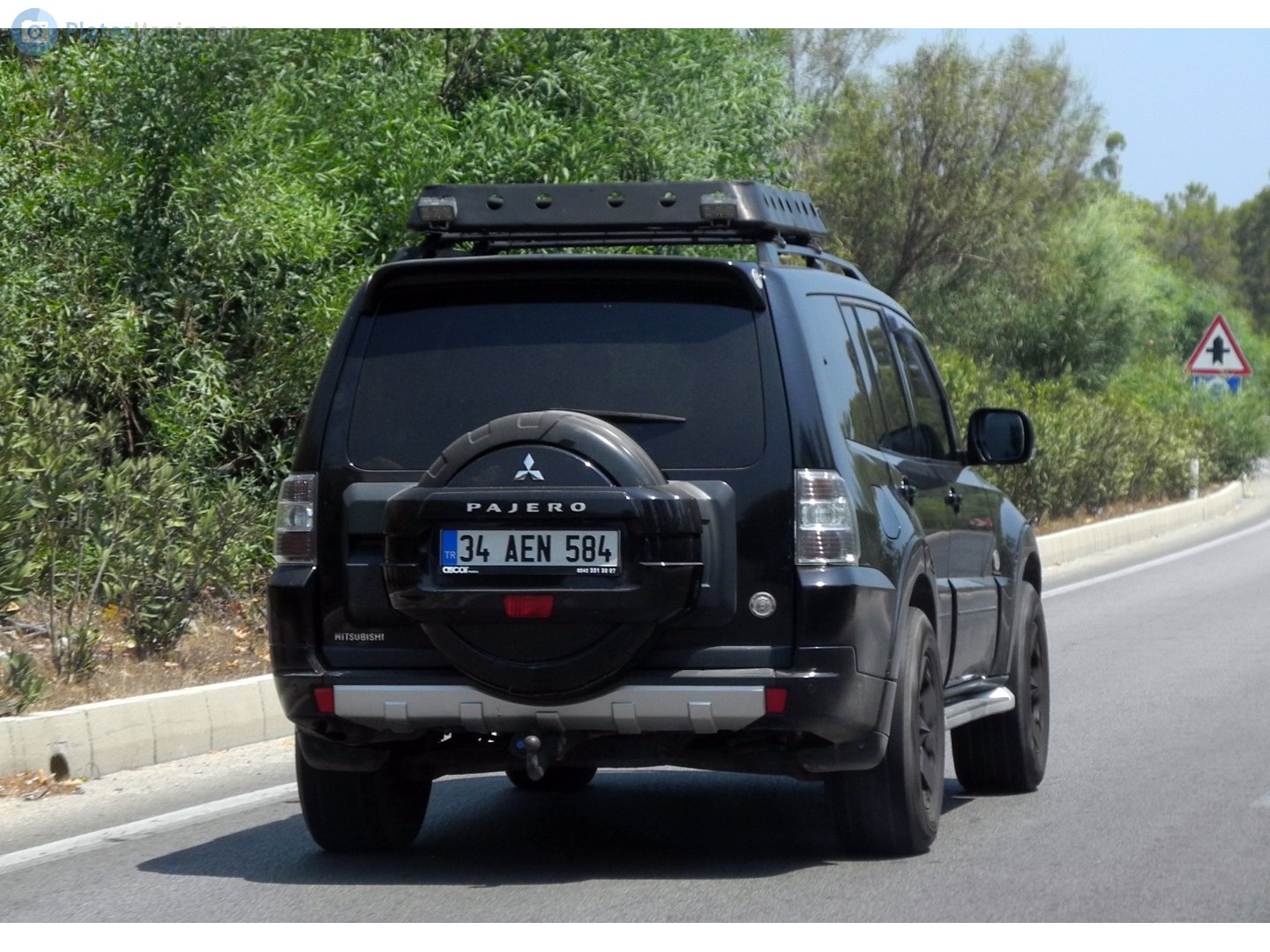 34 AEN 584, Mitsubishi Pajero 4th gen 5-door SUV (V90/NS/NT/NW/NX), 2006–2021