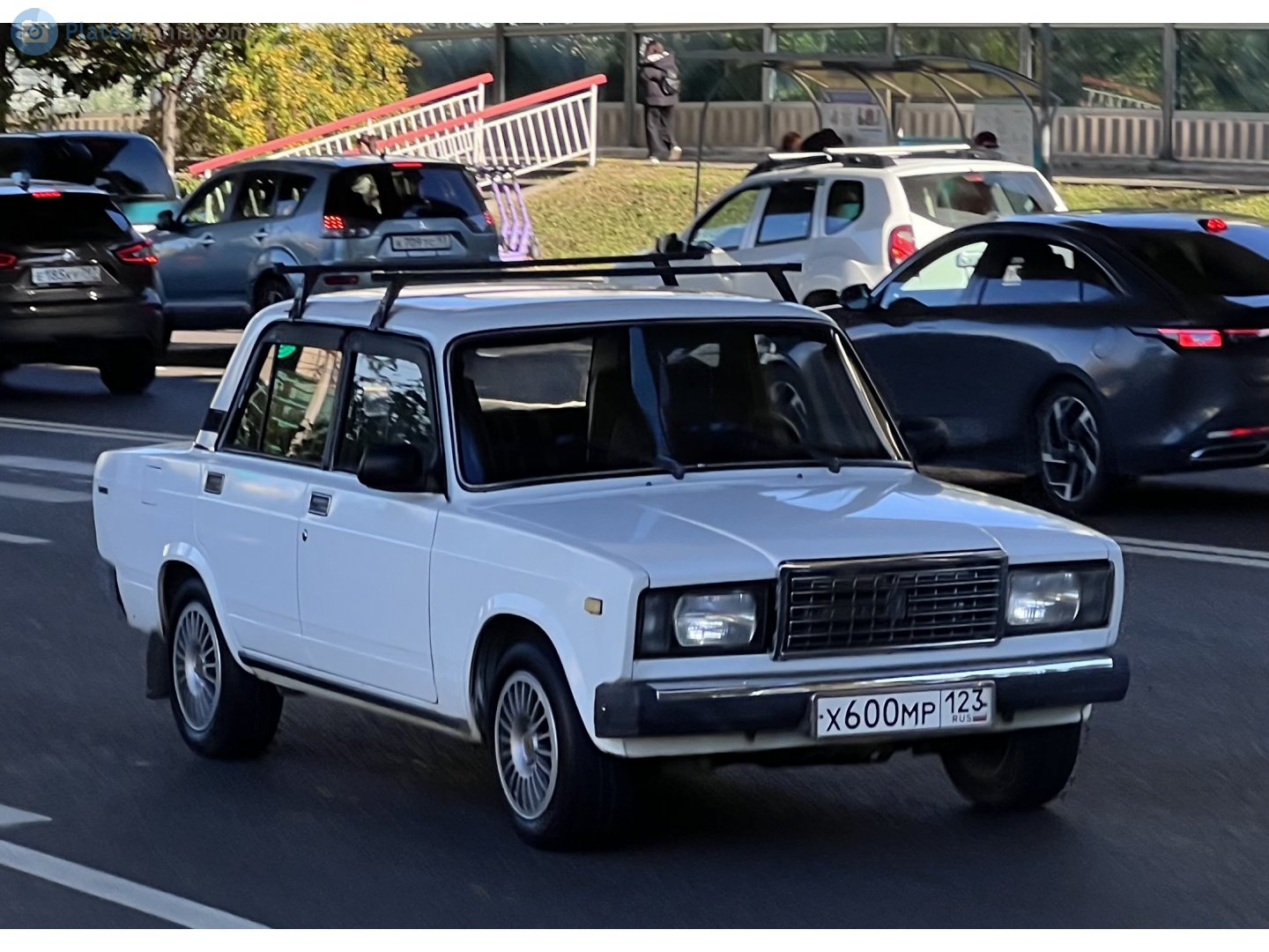 х 600 мр 123, Lada (VAZ) 2107 Жигули (Nova / Riva / Signet / 1500), 1982–2014