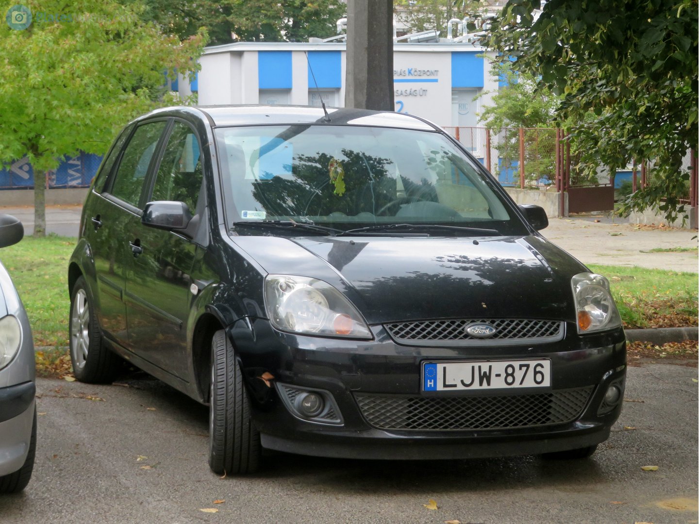 LJW-876, Ford Fiesta 5th gen 5-door Hatch (B256), 1st facelift, 2005–2008