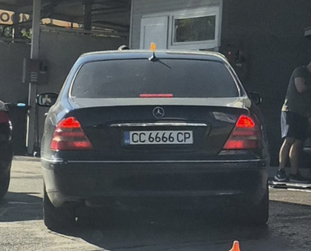 CC 6666 CP, Mercedes-Benz S-Klasse 6th gen (W220/V220), 1998–2005