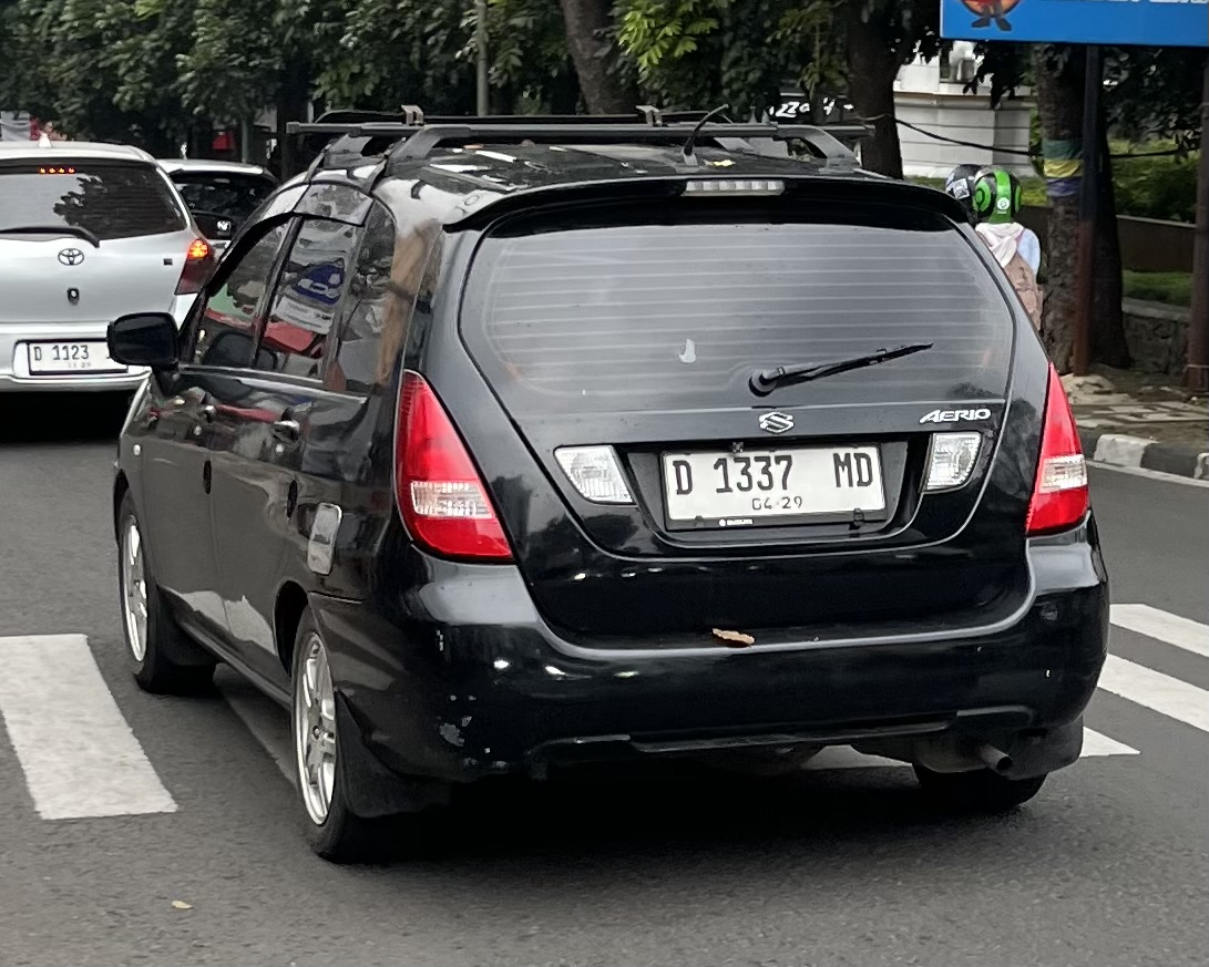 D 1377 MD, Suzuki Aerio 1st gen Hatch (RI), 2001–2007