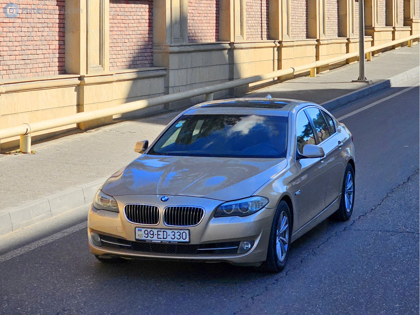 99 ED 330, BMW 5 Series 