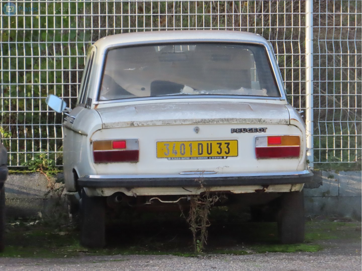 3401 DU 33, Peugeot 304 1st gen Sedan (D), 1969–1979