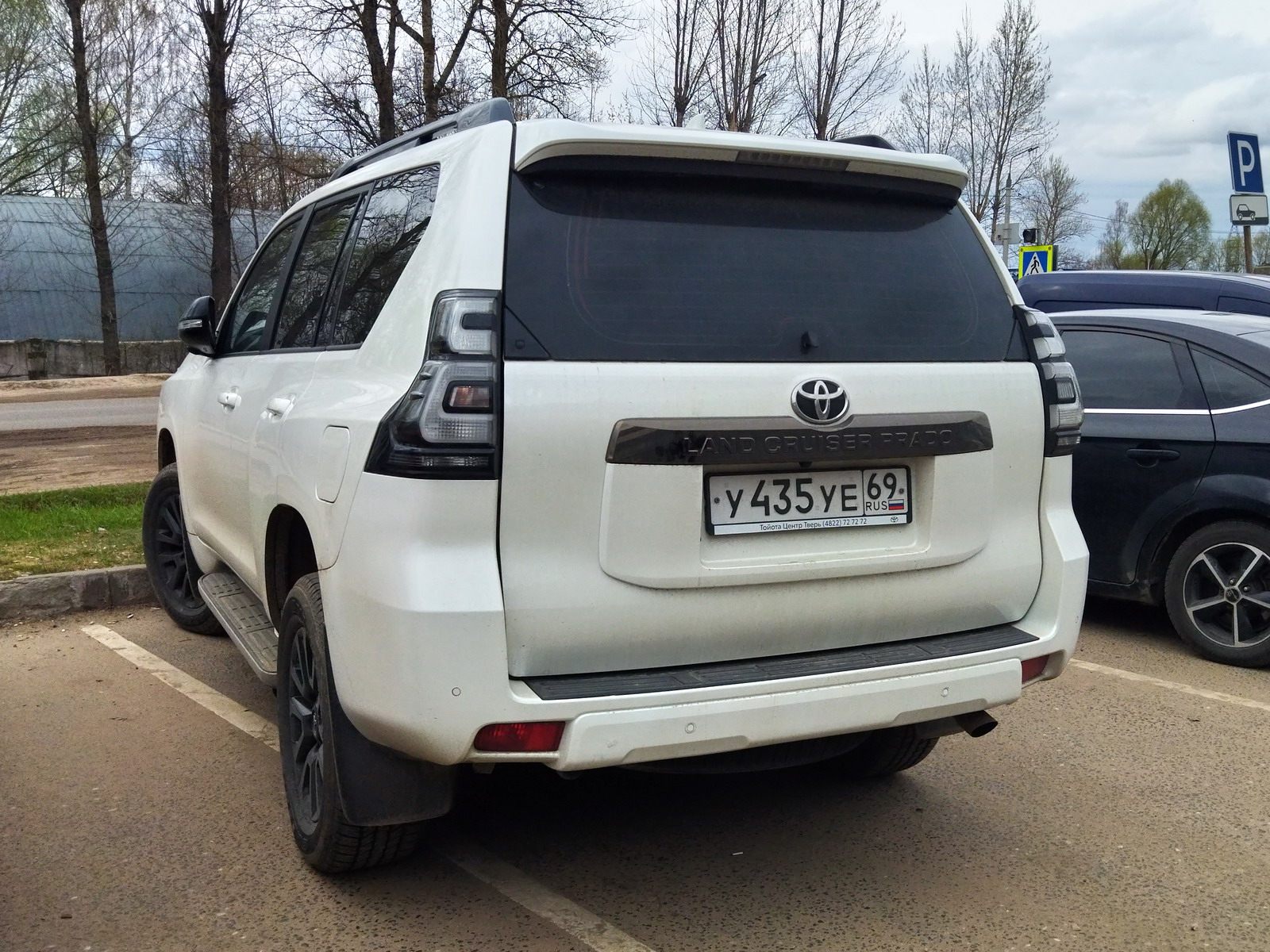 у 435 уе 69, Toyota Land Cruiser Prado 