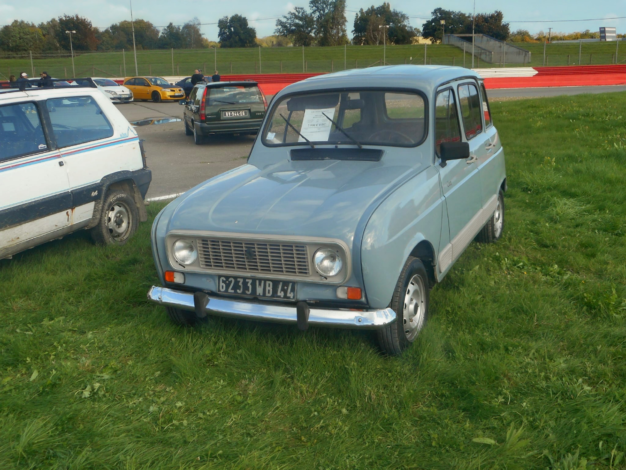 6233 WB 44, Renault 4 1st gen Sedan/Hatch (112), 1961–1992