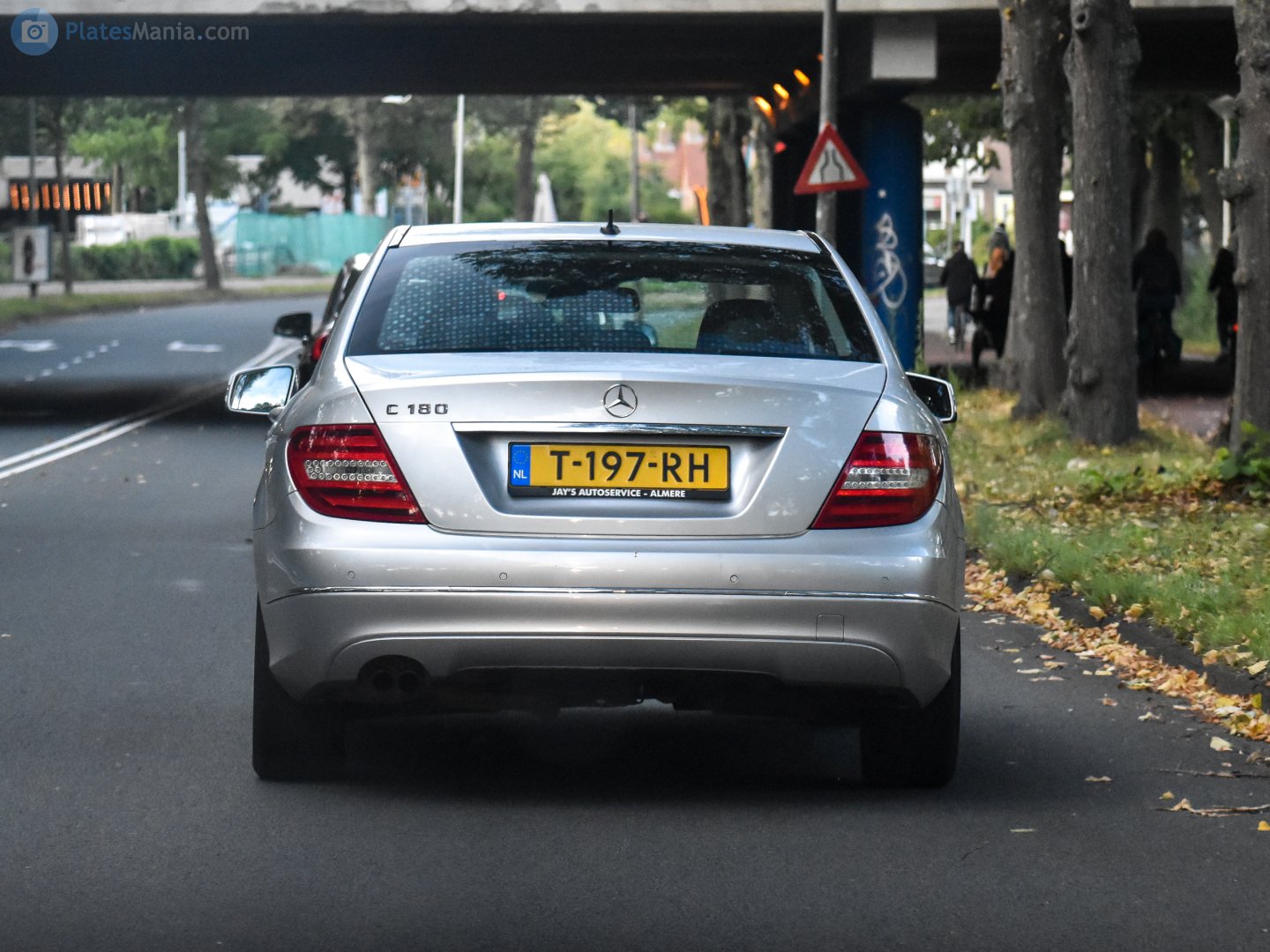 T-197-RH, Mercedes-Benz C-Klasse 3rd gen Sedan (W204), 2007–2015