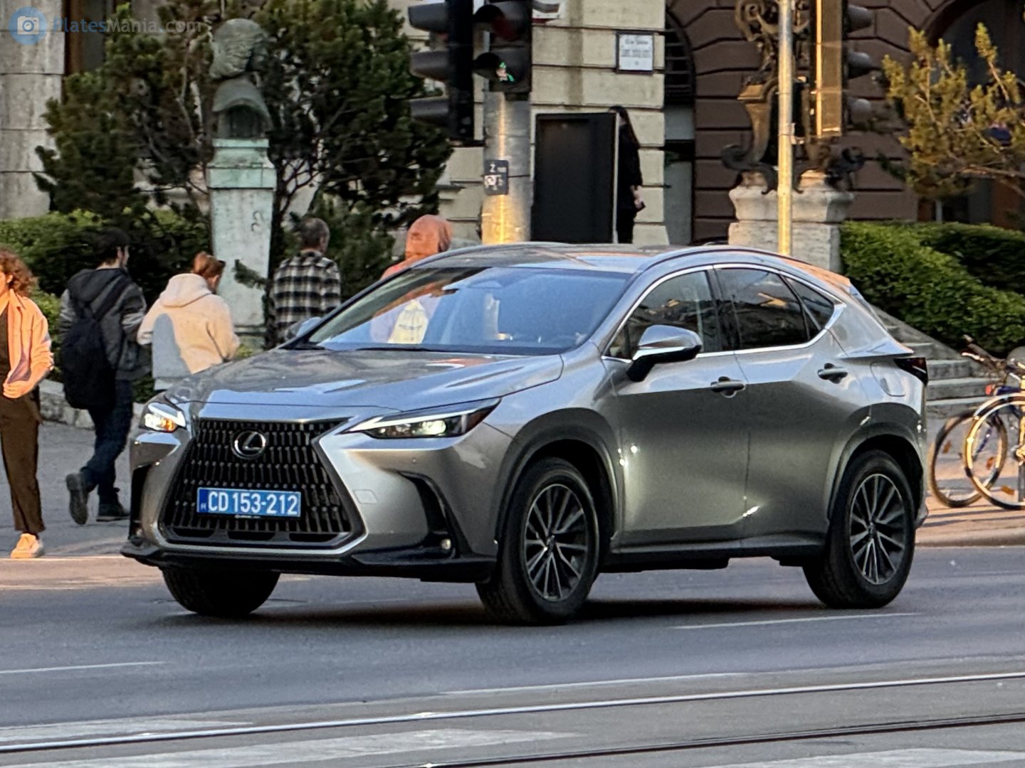 CD153-212, Lexus NX 1st gen (AZ10), 2014–2017