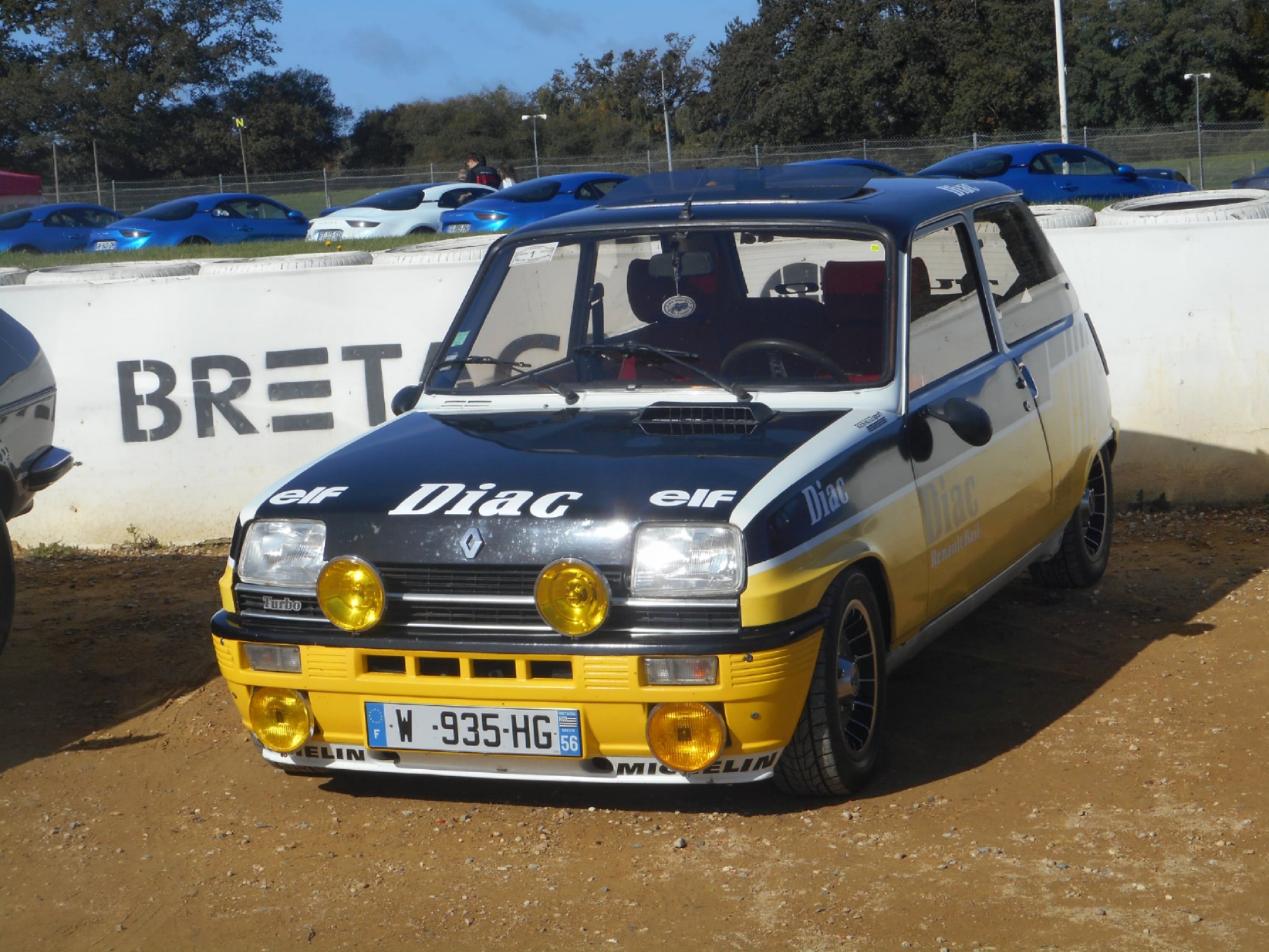 W-935-HG, Renault 5 1st gen 3-door Hatch (122), 1972–1985