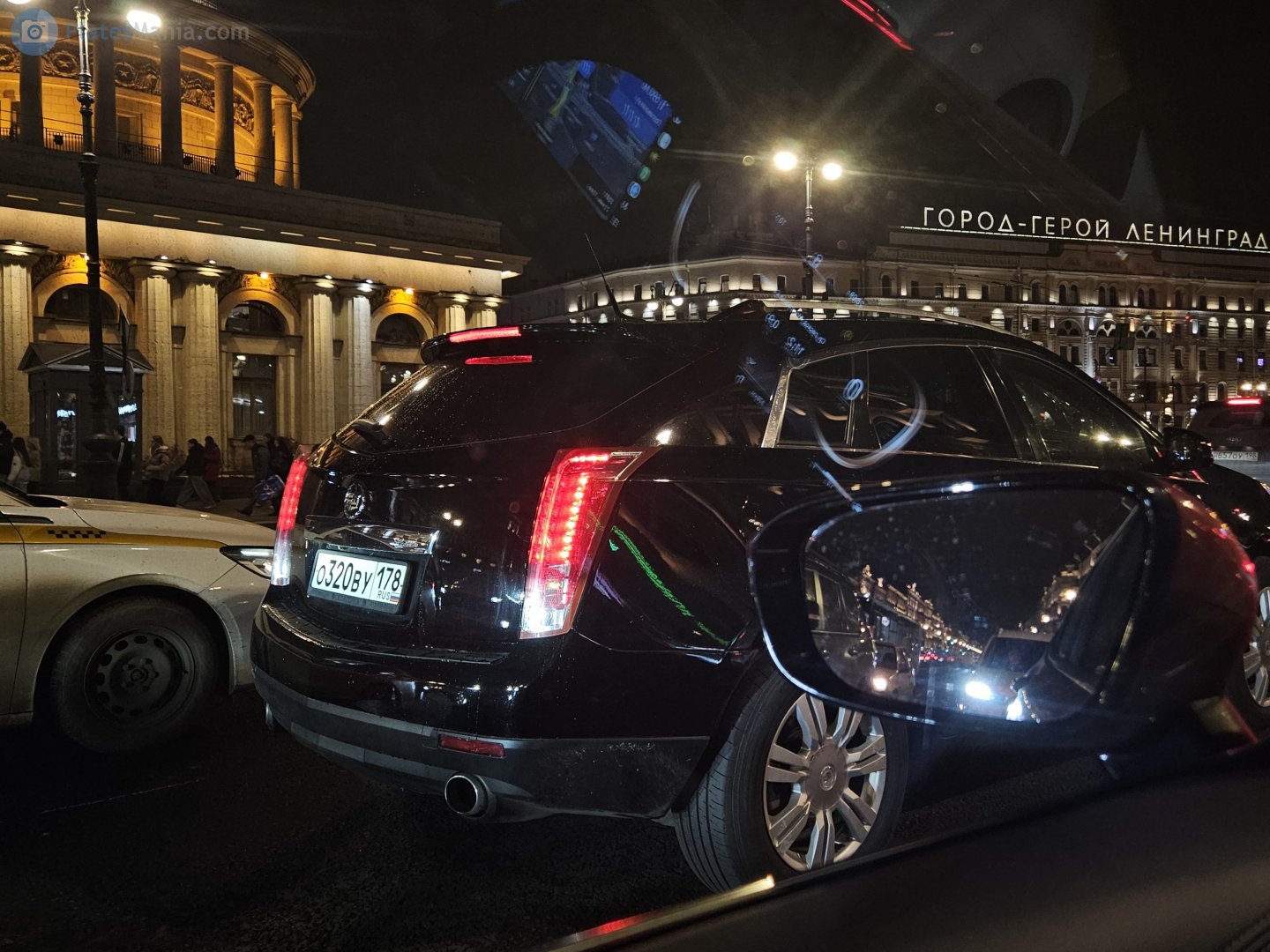 о 320 ву 178, Cadillac SRX 2nd gen (Theta/GMT166), 2009–2013