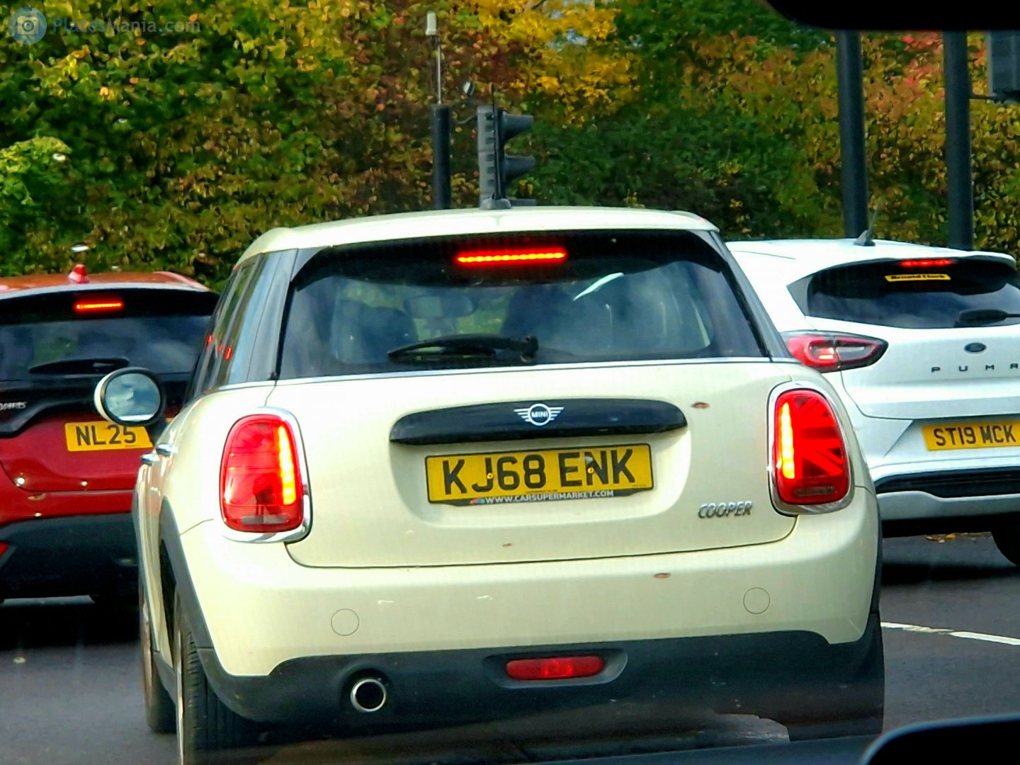 KJ68ENK, MINI Hatch 3rd gen 5-door Hatch (F55), 2013–2024