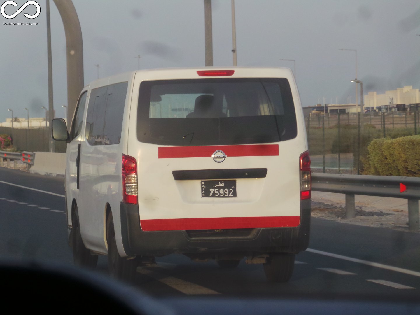 75992, Toyota HiAce 5th gen Van (H200), 2004–