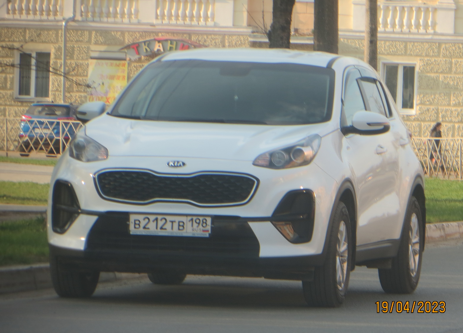 в 212 тв 198, Kia Sportage 