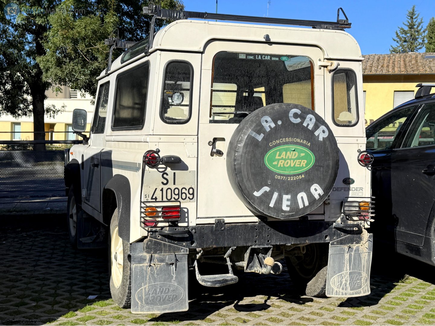SI 410969, Land Rover Defender 1st gen 90