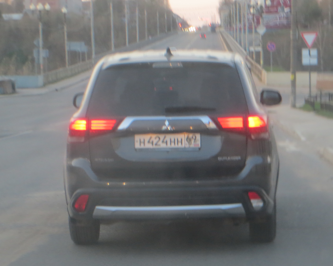 н 424 нн 69, Mitsubishi Outlander 3rd gen (GF/GG/ZJ/ZK/ZL), facelift, 2015–2023