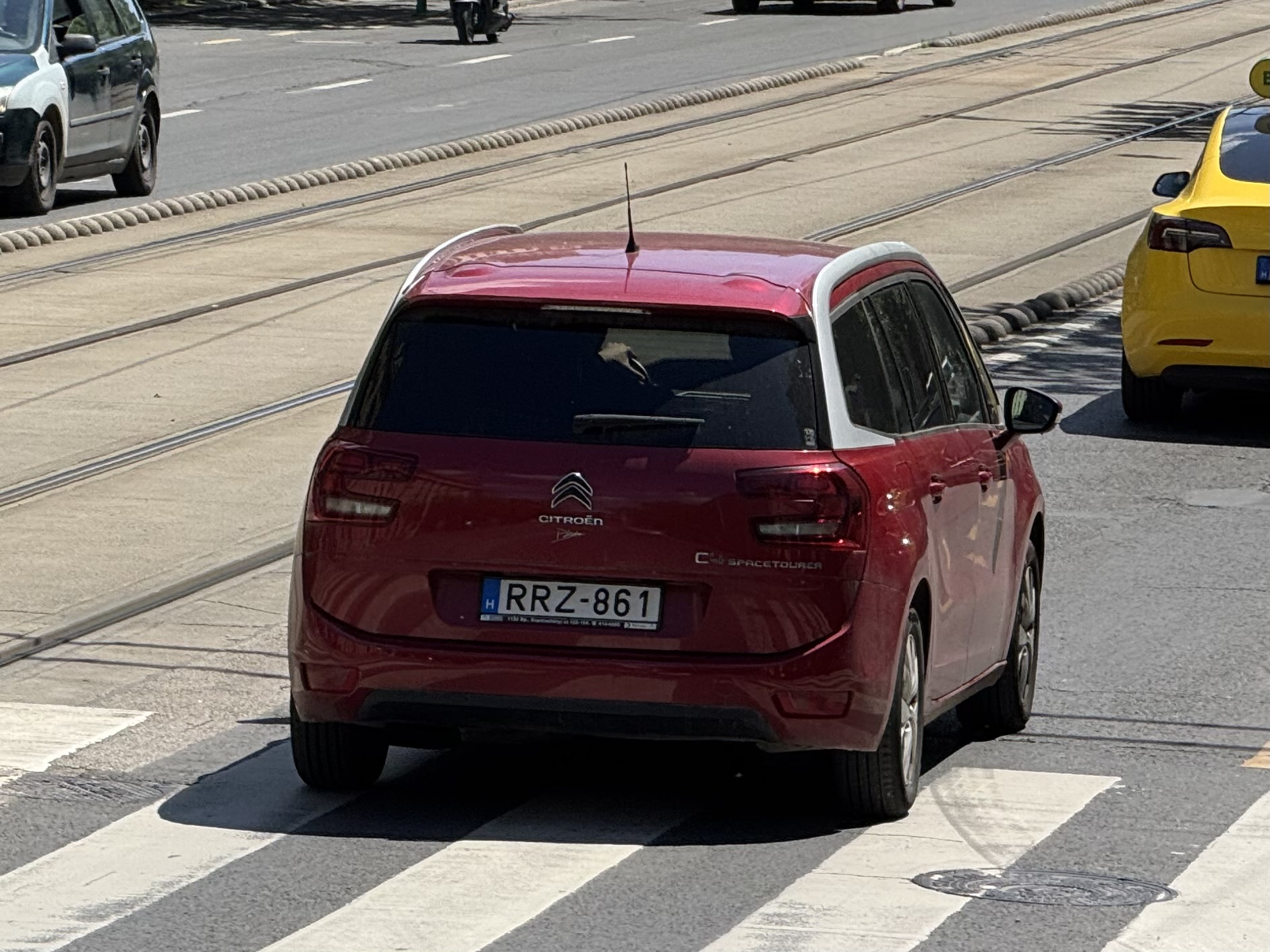 RRZ-861, Citroёn C4 Picasso/SpaceTourer 2nd gen Grand (DA/DE), 2013–2022