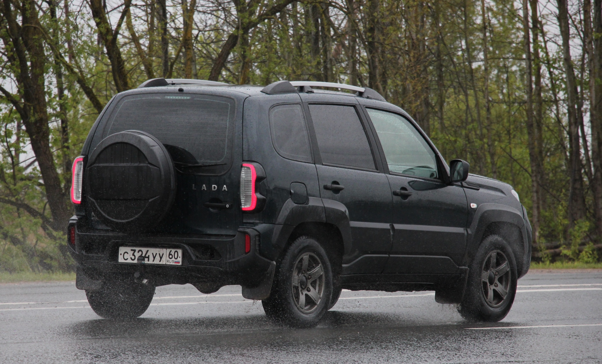 с 324 уу 60, Lada (VAZ) 2123 Niva 1st gen Travel, 2nd facelift, 2020­–