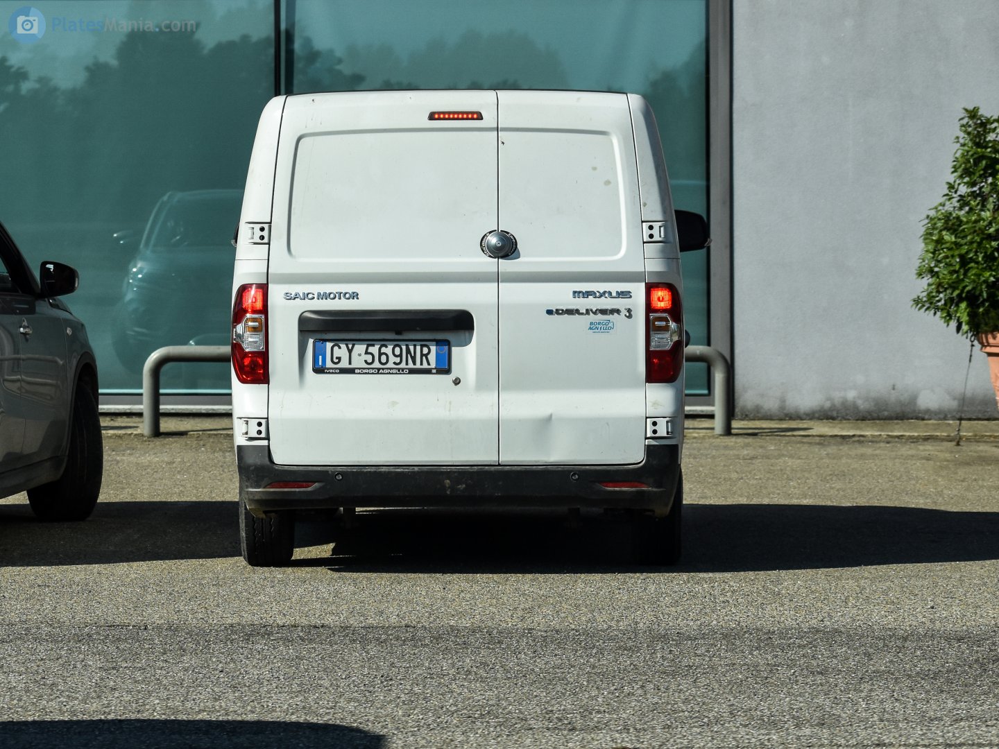 GY 569 NR, Maxus e Deliver 3 