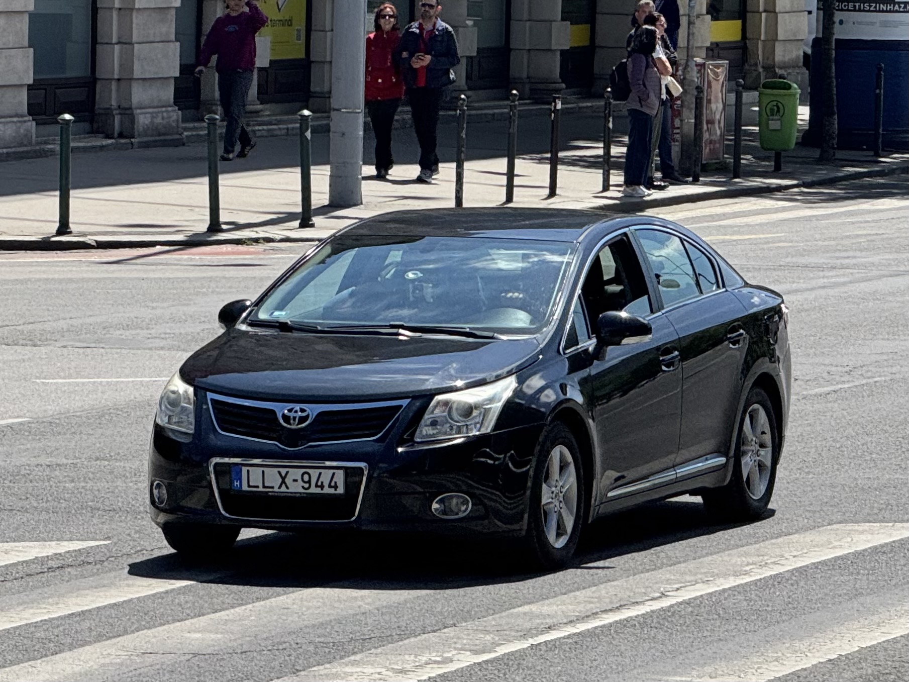 LLX-944, Toyota Avensis 3rd gen Sedan (T270) 2008–2011