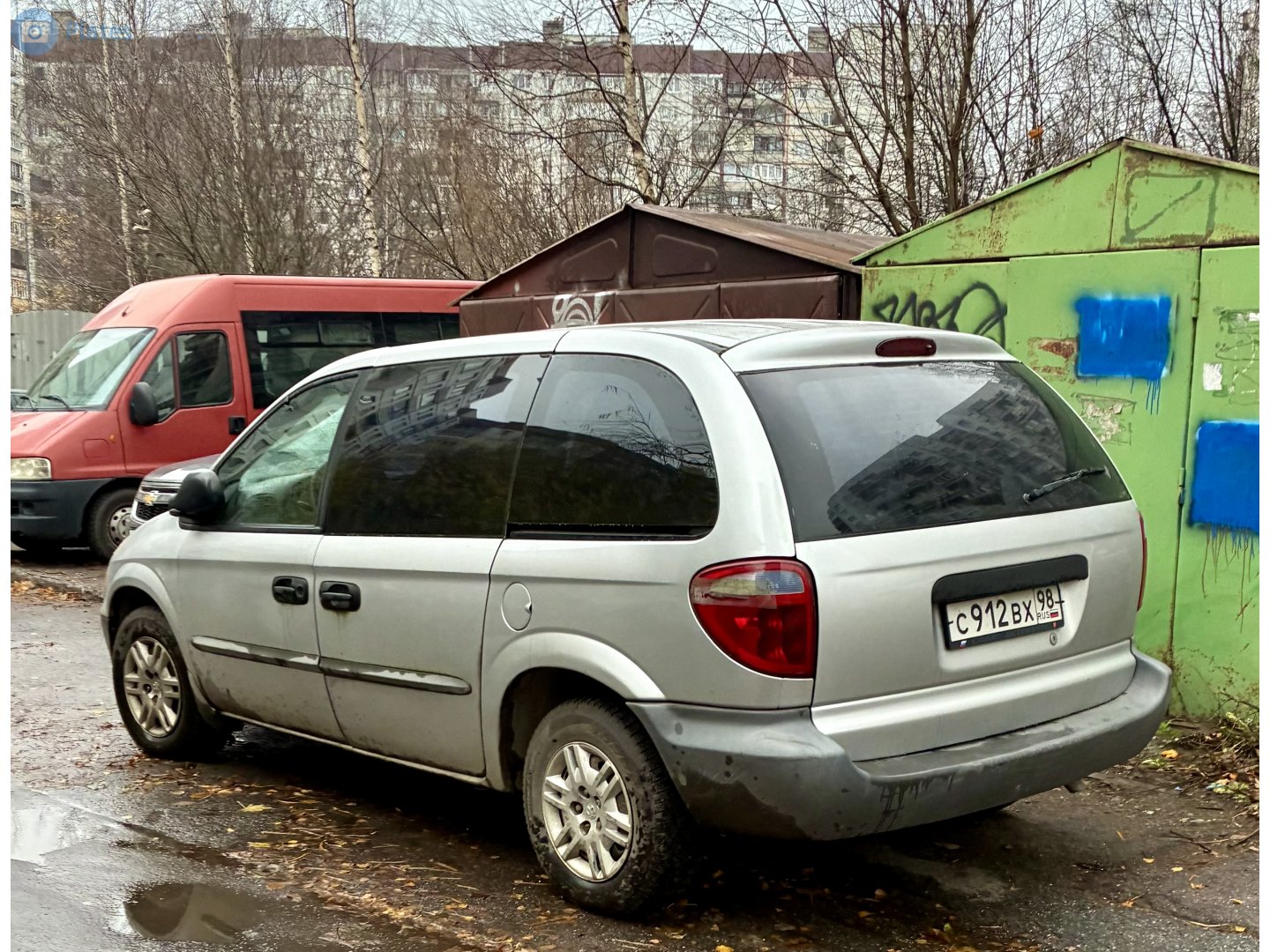с 912 вх 98, Dodge Caravan 4th gen (RS), 2000–2007