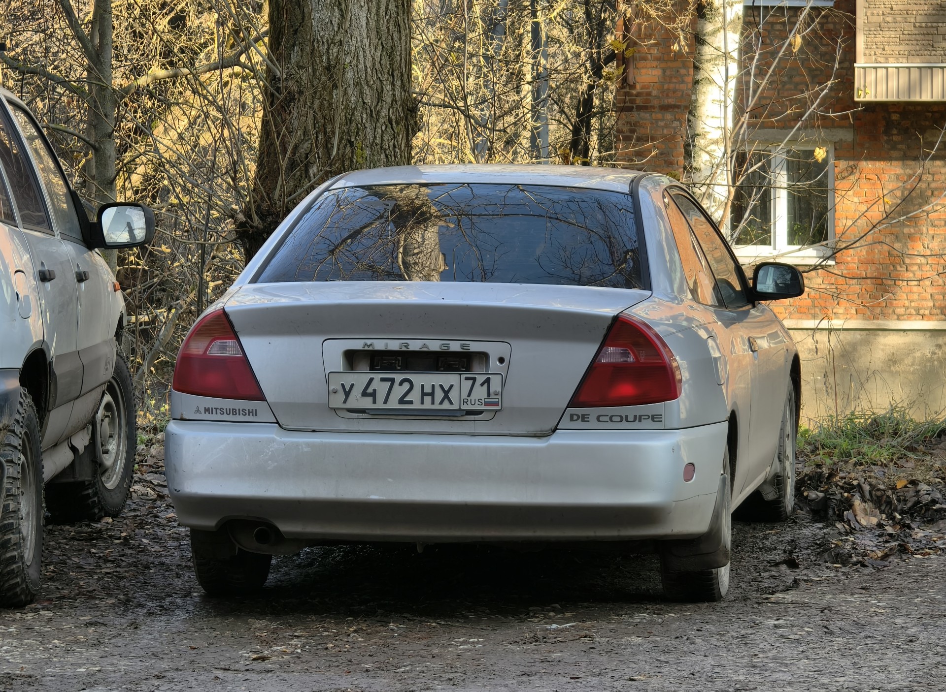 у 472 нх 71, Mitsubishi Mirage 