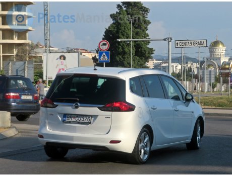 BR CU376, Opel Zafira