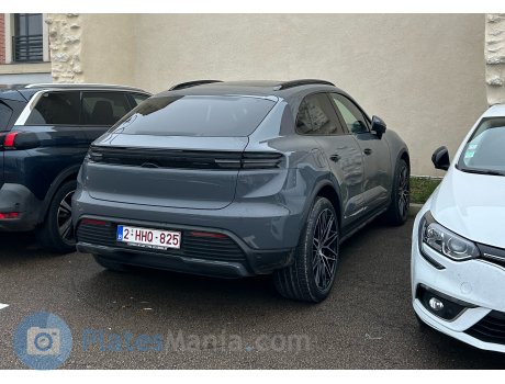 2-HHQ-825, Porsche Macan