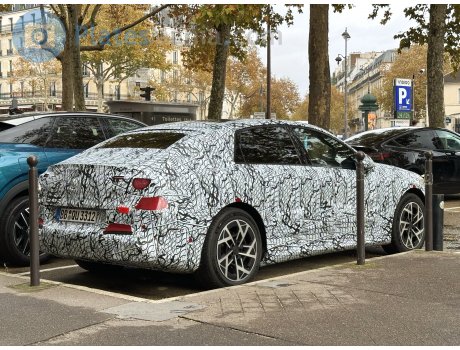 BB QU 3312, Mercedes-Benz C-Klasse