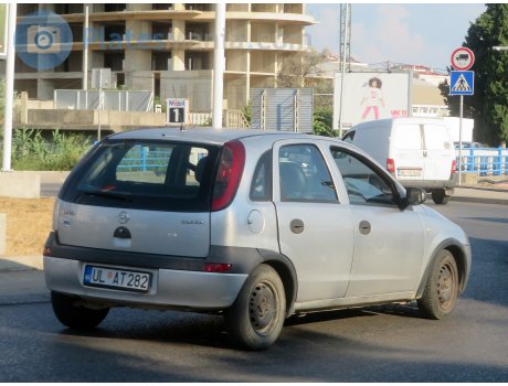 UL AT282, Opel Corsa