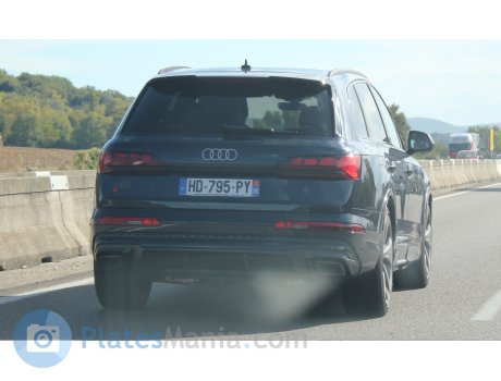 HD-735-PY, Audi Q7