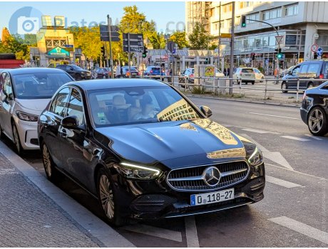 0 118-27, Mercedes-Benz E-Klasse