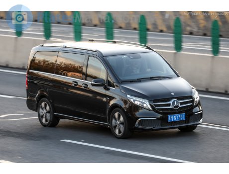 京M·NY381, Mercedes-Benz V-Klasse