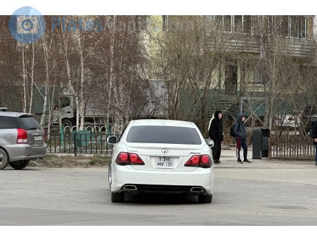 т395му14, Toyota Crown