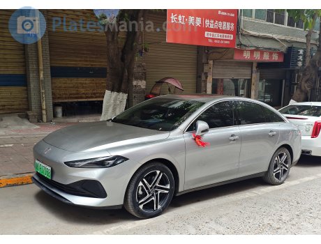 川K·F17168, Roewe D7