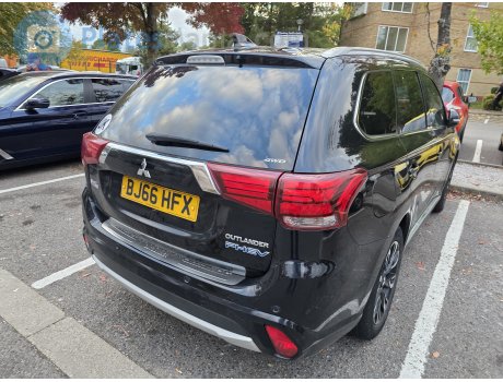 BJ66 HFX, Mitsubishi Outlander