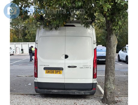 UK08 OPS, Maxus Deliver 9