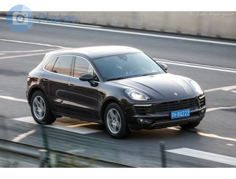 京H·BQ222, Porsche Macan