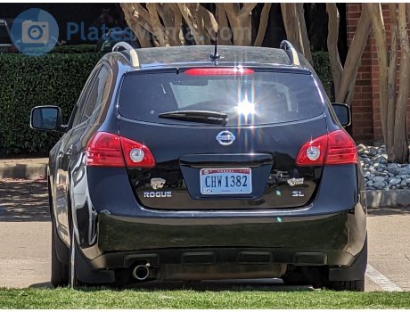 CHW 1382, Nissan Rogue