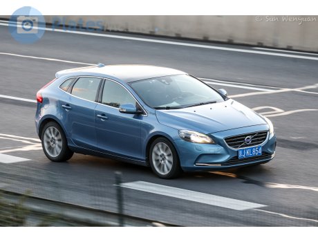 京J·KL854, Volvo V40