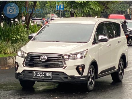 B 2254 SRM, Toyota Innova